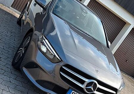 Mercedes-Benz B 200 B 200d PROGRESSIVE LINE 360° Kamera Elektr.Anhä