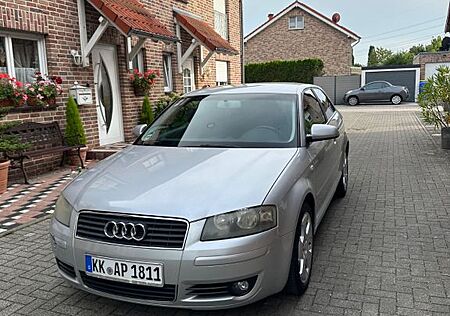 Audi A3 1.6 Ambition + Winterreifen