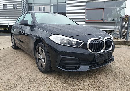 BMW 118 i Advantage*Servicegepflegt*GARANTIE*NAVI*