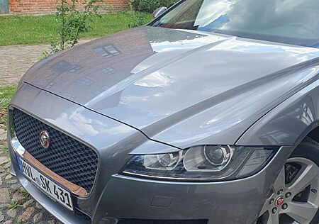 Jaguar XF 20d AWD 180PS Reparaturkosten Versicherung