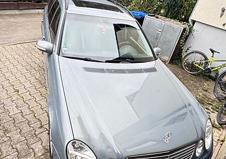 Mercedes-Benz E 220 CDI T AVANTGARDE Avantgarde