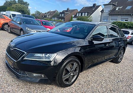 Skoda Superb Combi Style /TÜV NEU/2HD/NAVI/XENON/