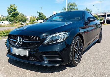 Mercedes-Benz C 400 4MATIC Autom. - AMGLine 11 Monate Garantie