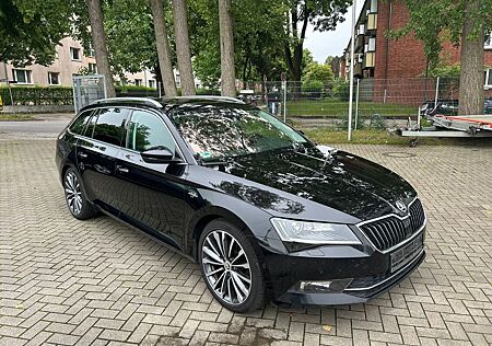 Skoda Superb Combi 2.0 TDI DSG L&K*Xenon*Panorama