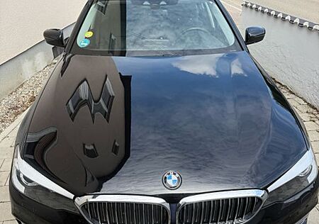 BMW 520d Touring A - Luxuray Line - Standheizung