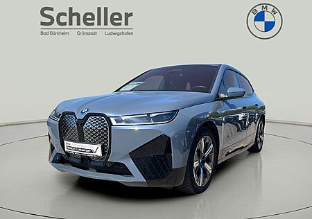 BMW iX xDrive50 M Sportpaket Head-Up HiFi LED