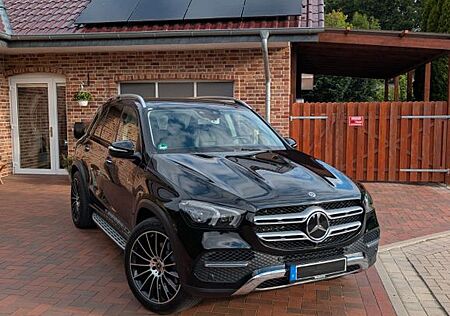 Mercedes-Benz GLE 400 d 4MATIC - Checkheft,Pano, Burmester,