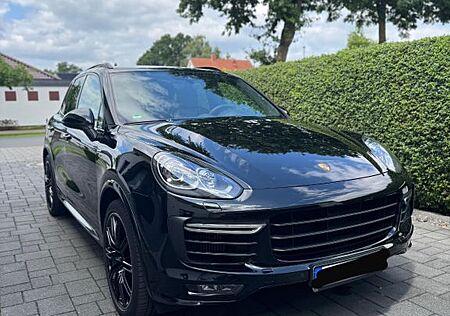 Porsche Cayenne GTS