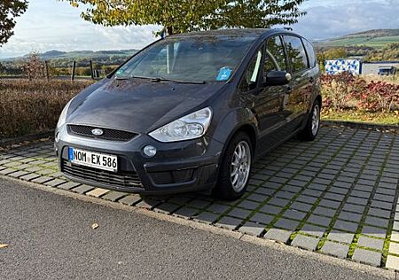 Ford S-Max 2,0 TDCi 103kW DPF Trend Trend