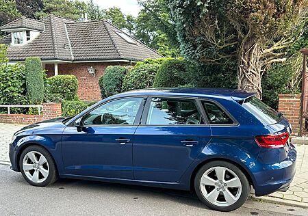 Audi A3 1.4 TFSI Attraction Sportback Attraction