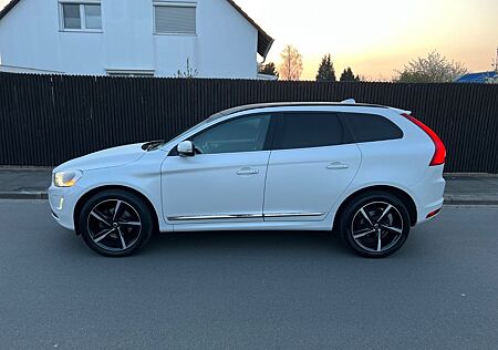 Volvo XC 60 XC60 D5 AWD Summum Geartronic Summum