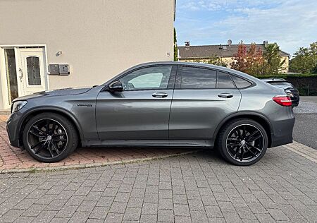 Mercedes-Benz GLC 63 AMG Mercedes-AMG GLC 63 4MATIC+ Coupé...