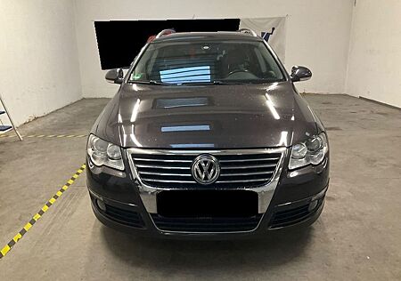 VW Passat Variant Volkswagen 2.0 TDI DPF DSG 125kW Highlin...