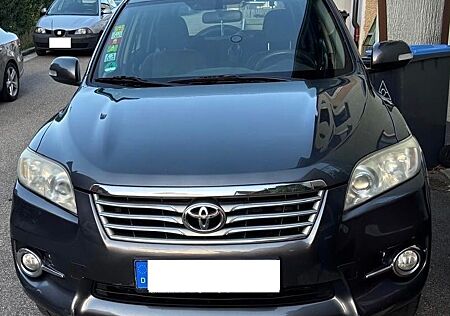 Toyota RAV 4 RAV4 Diesel - TÜV bis 01/2026
