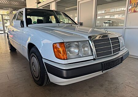 Mercedes-Benz 230 230E Automatik 25.000km Klima ESSD Traumzustand