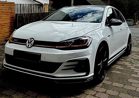 VW Golf Volkswagen 2.0 TSI GTI Performance
