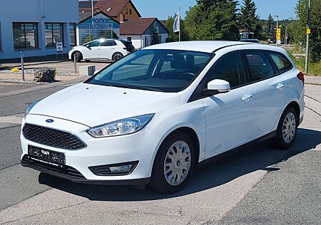 Ford Focus 1,0 EcoBoost 74kW Business Turnier ZR NEU!