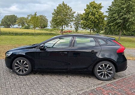 Volvo V40 T2 Momentum Momentum,Winterpaket,top Zustand