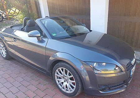 Audi TT Roadster 2.0 TFSI - Zahnriemen u. TÜV Neu