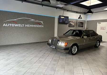 Mercedes-Benz E 260 2.6**H-Zulassung**Oldtimer**