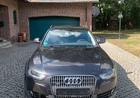 Audi A4 Allroad quattro 3.0 TDI/ACC/PANO/AHK/KAMERA