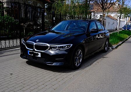 BMW 330e Advantage Automatik Advantage