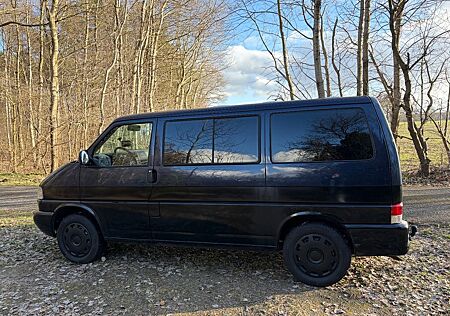 VW T4 Multivan Volkswagen T4 2.5 Multivan/Tüv Neu/ Zahnriemen Neu/Camper