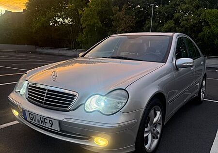 Mercedes-Benz C 240 AVANTGARDE Avantgarde