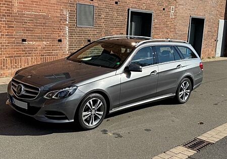 Mercedes-Benz E 250 BlueTEC 4MATIC T AVANTGARDE Autom. AVA...