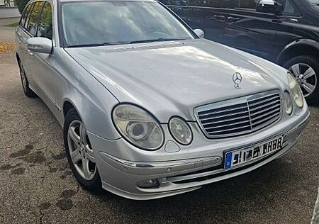 Mercedes-Benz E 220 CDI T AVANTGARDE Avantgarde
