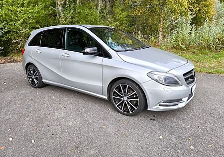 Mercedes-Benz B 180 CDI DCT -