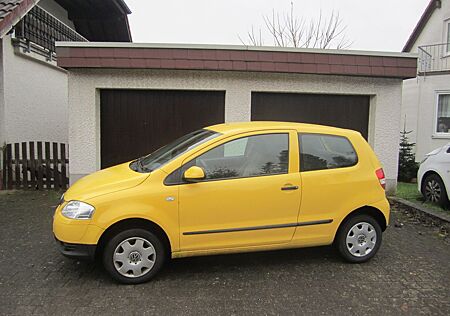 VW Fox Volkswagen 1.2 Allwetter/74tkm/RCD-200/Imola-Gelb!!!