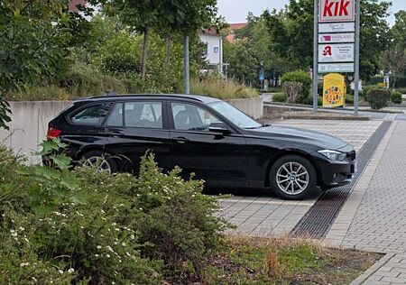 BMW 316i Touring - F31