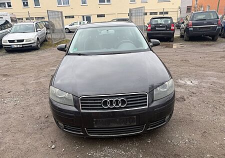 Audi A3 2.0 FSI Attraction