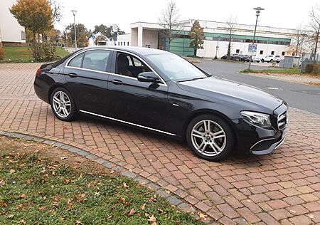 Mercedes-Benz E 220 E -Klasse Lim. d 9G NAVI XENON LEDER