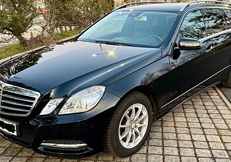 Mercedes-Benz E 220 CDI T AVANTGARDE AVANTGARDE