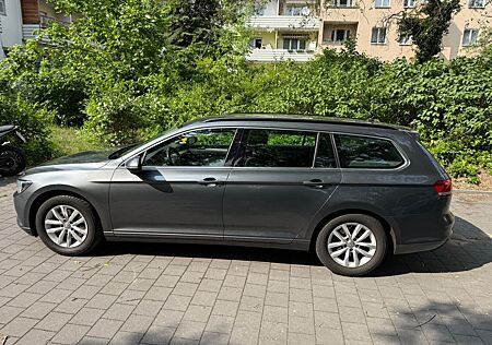 VW Passat Volkswagen 1.6 TDI DSG Trendline Trendline