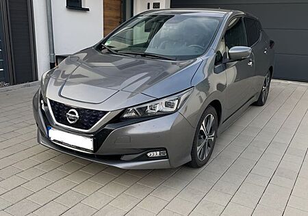 Nissan Leaf 150 PS 40KWH TEKNA TEKNA