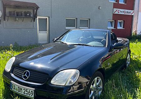 Mercedes-Benz SLK 200 -