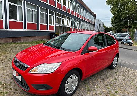Ford Focus Lim. Style, Klima, Tüv Neu