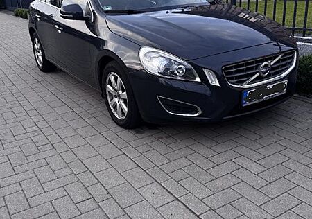 Volvo S60 D3 2.0 Geartronic Automatik Bi-Xenon