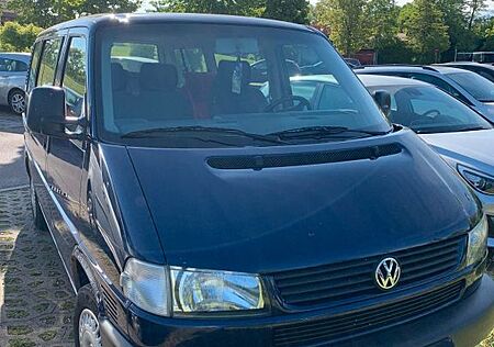 VW T4 Caravelle Volkswagen 2,5-l-Diesel TDI 75kW Standard