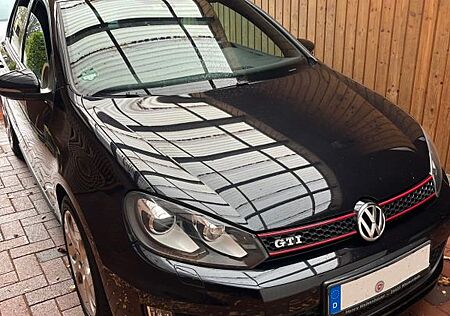 VW Golf gebraucht kaufen VW Golf Volkswagen 2.0 TSI DSG GTI 8fach bereift Insp.+HU Neu