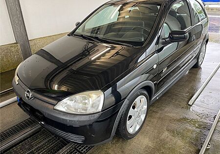 Opel Corsa 1.2 16V Sport Sport