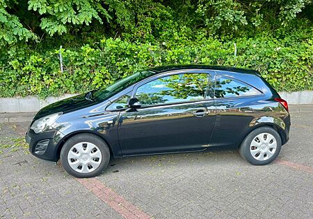 Opel Corsa D 1.2 - TÜV 02/27, neue Batterie & Lüftung