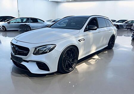 Mercedes-Benz E 63 AMG V8 4Matic+ Schiebedach Sitzbelüftung