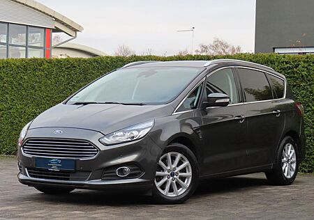 Ford S-Max Titanium *Aut. / AHK / 7-Sitzer*