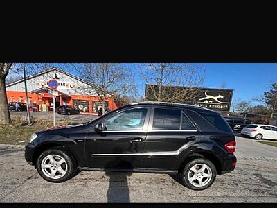 Mercedes-Benz ML 300 CDI 4MATIC BlueEFFICIENCY -