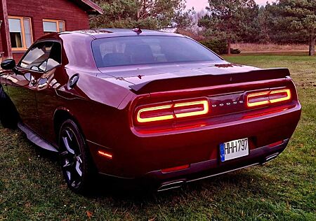 Dodge Challenger
