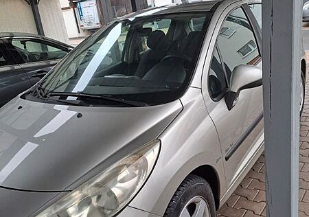 Peugeot 207 SW urban 95 VTi urban